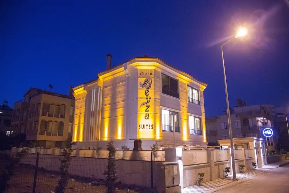 Green Beyza Suites