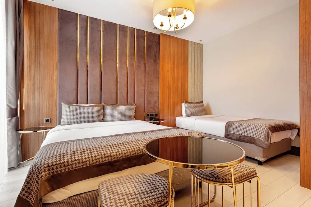 Santra Hotel