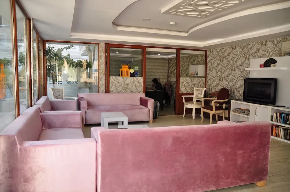 Lobi dinlenme salonu