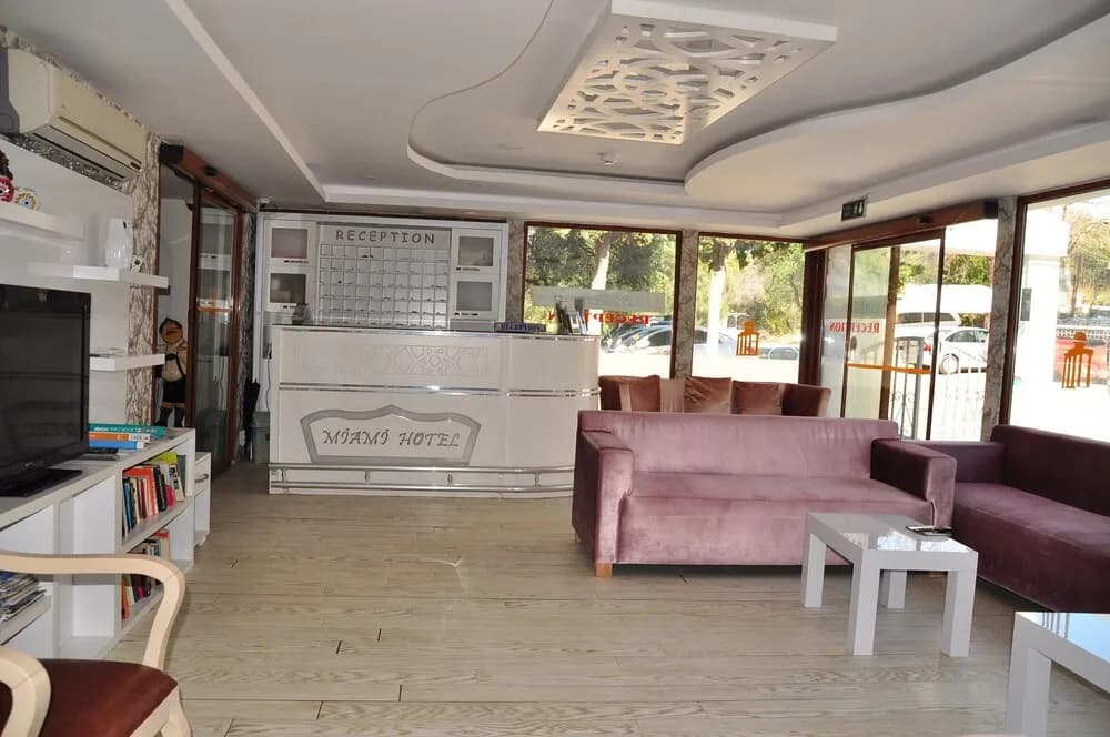 Lobi dinlenme salonu