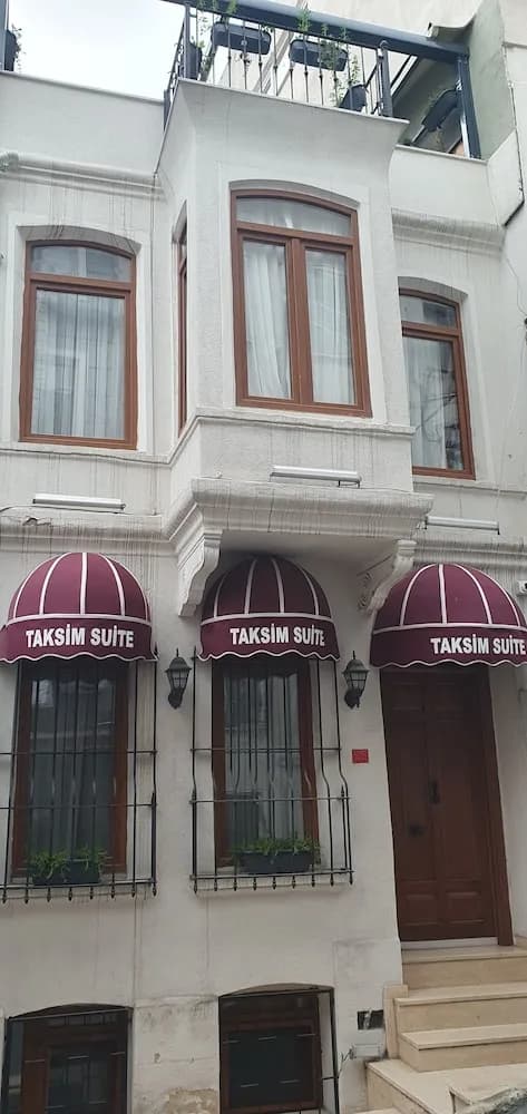 Taksim Suite