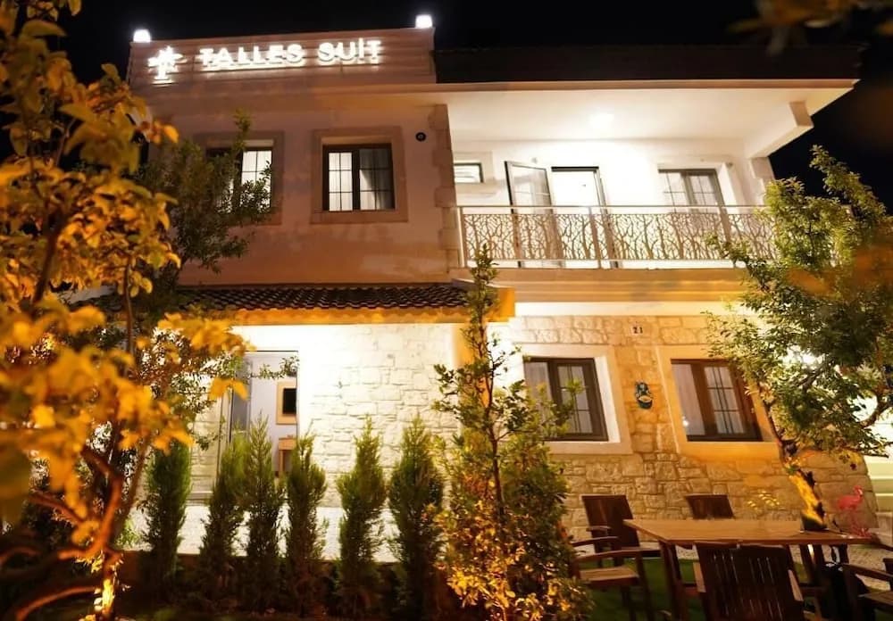 Talles Suit Hotel