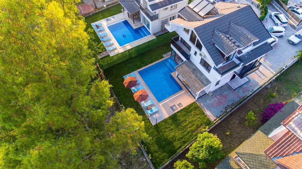 Lilly Villa 2