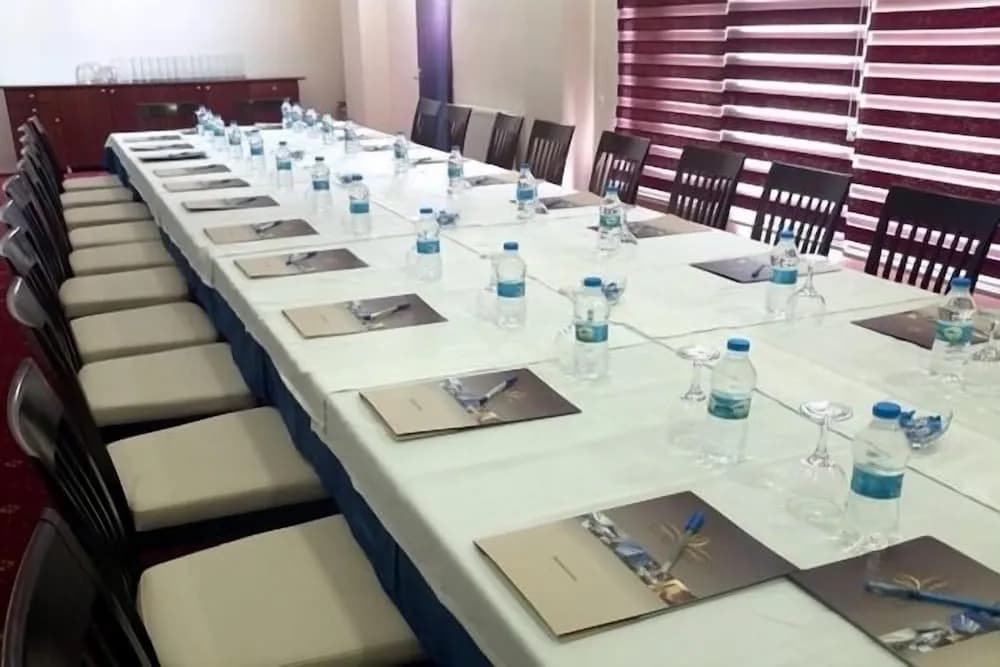 Toplantı salonu/imkânları