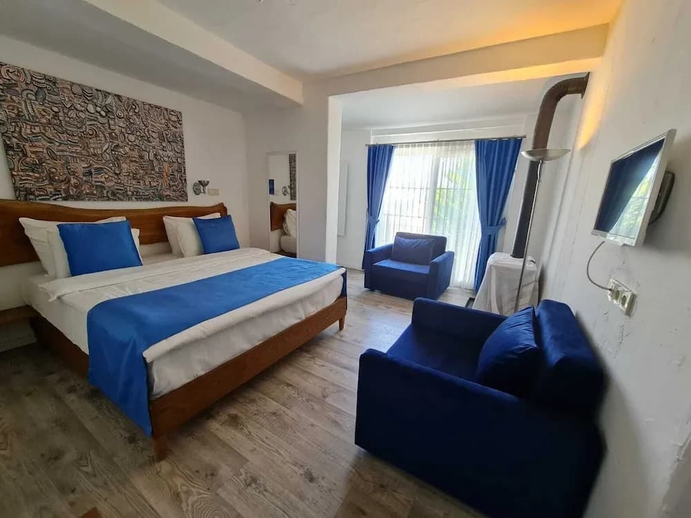 Alaçatı Otel Rebetiko