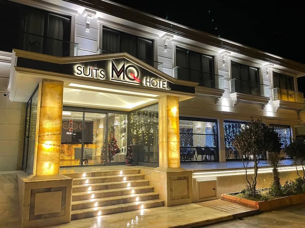 MQ Hotel Suits