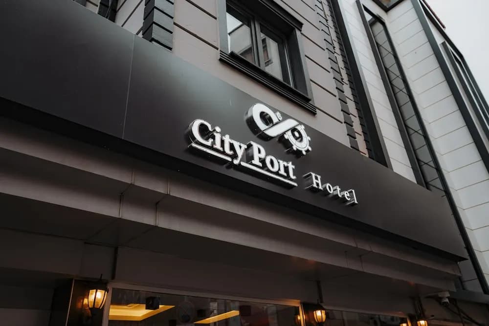 City Port Hotel
