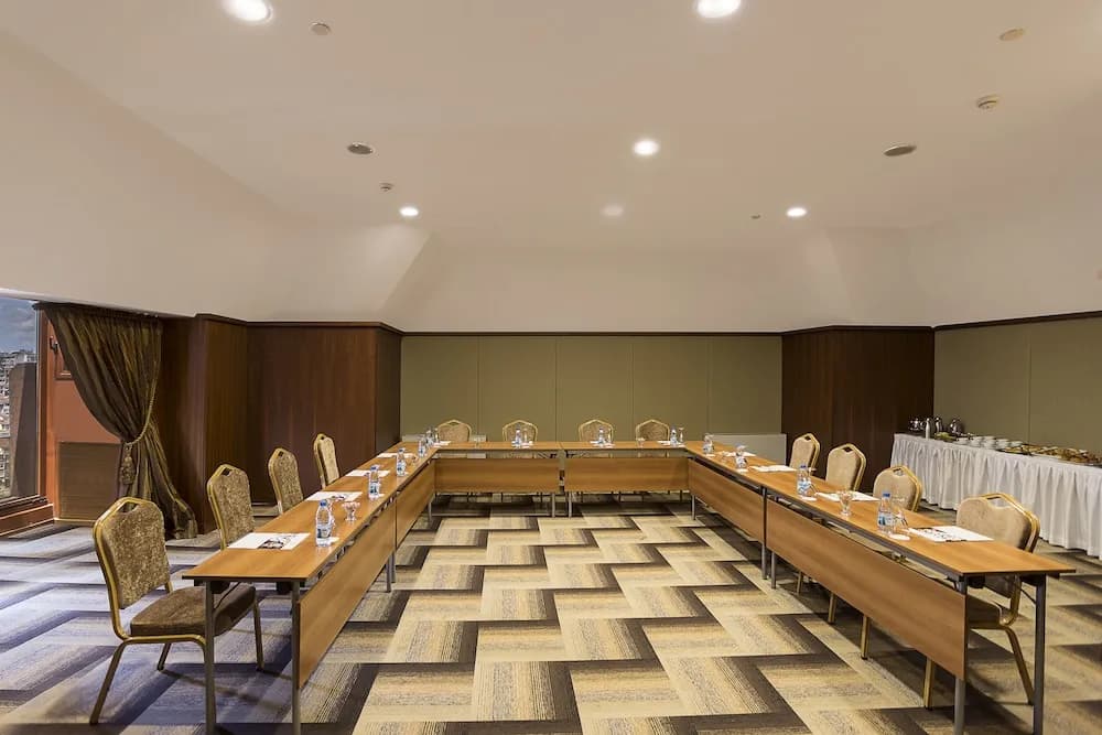 Toplantı salonu/imkânları