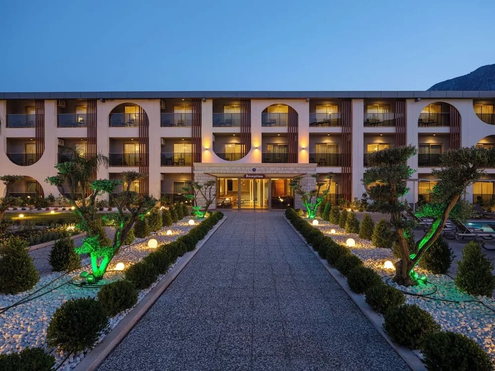 Konaklama yerinin ön cephesi