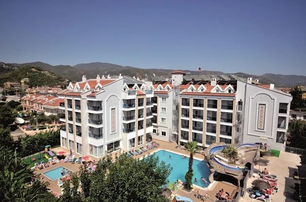 Konaklama yerinin ön cephesi