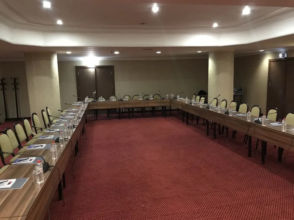 Toplantı salonu/imkânları