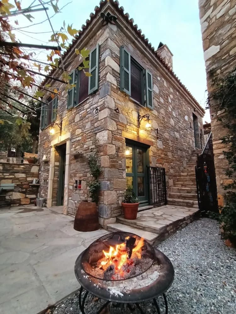 Puli Cafe & Stone Houses