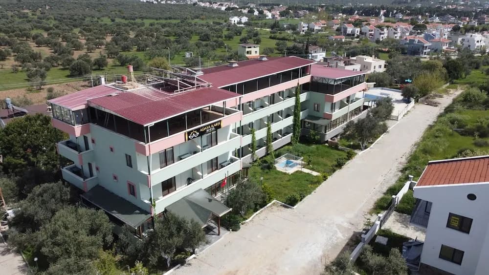 Adaya Karşı Hotel