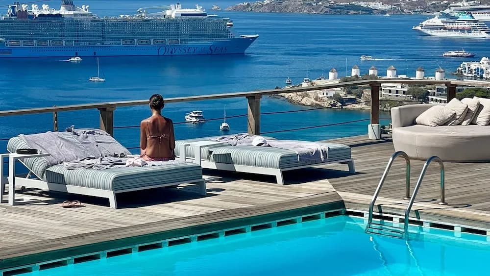 Tharroe of Mykonos