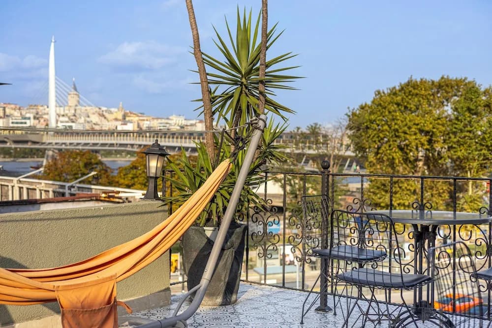 Lumina Boutique Hotel