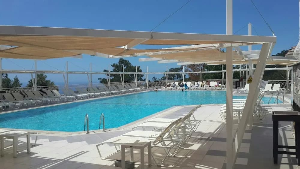 Nicholas Park Hotel