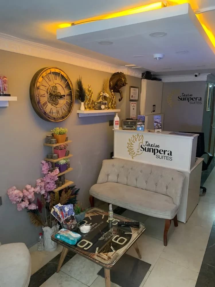 Taxim Sunpera Suites