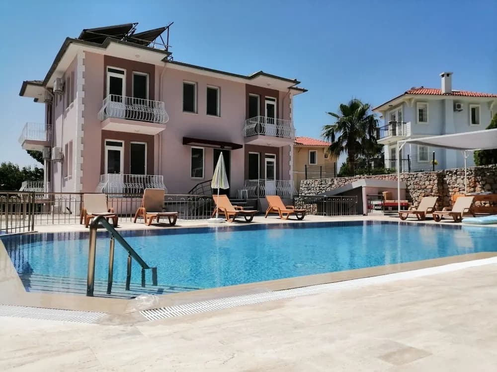 Konaklama yerinin ön cephesi