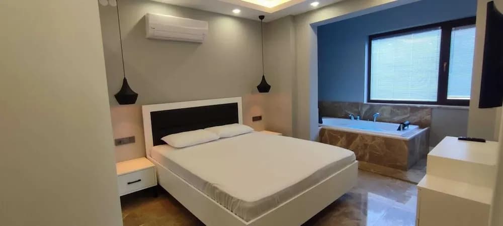 Arya Deluxe Apart