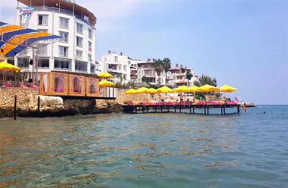 Tepe Hotel & Beach Club