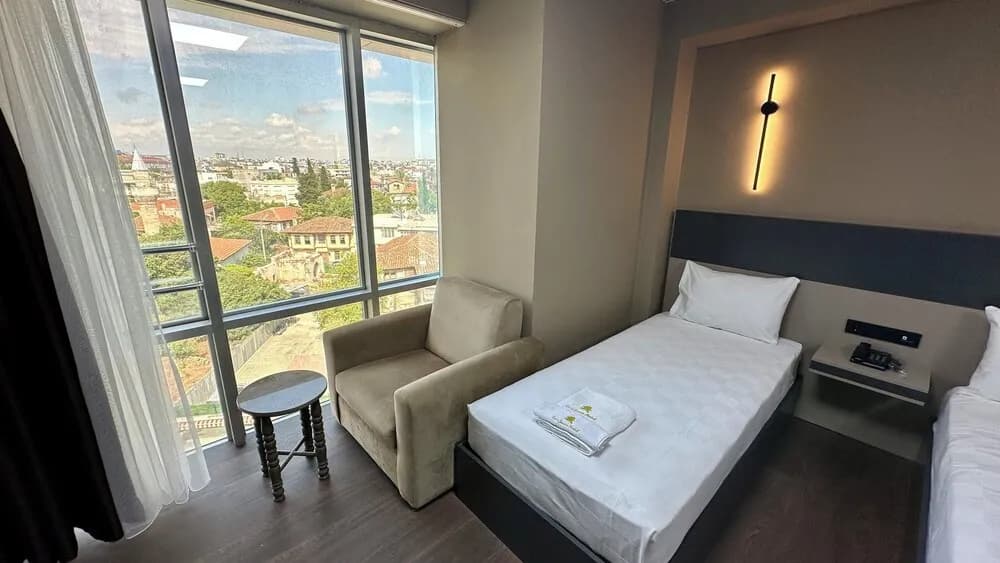 ESSE JOVEN HOTEL