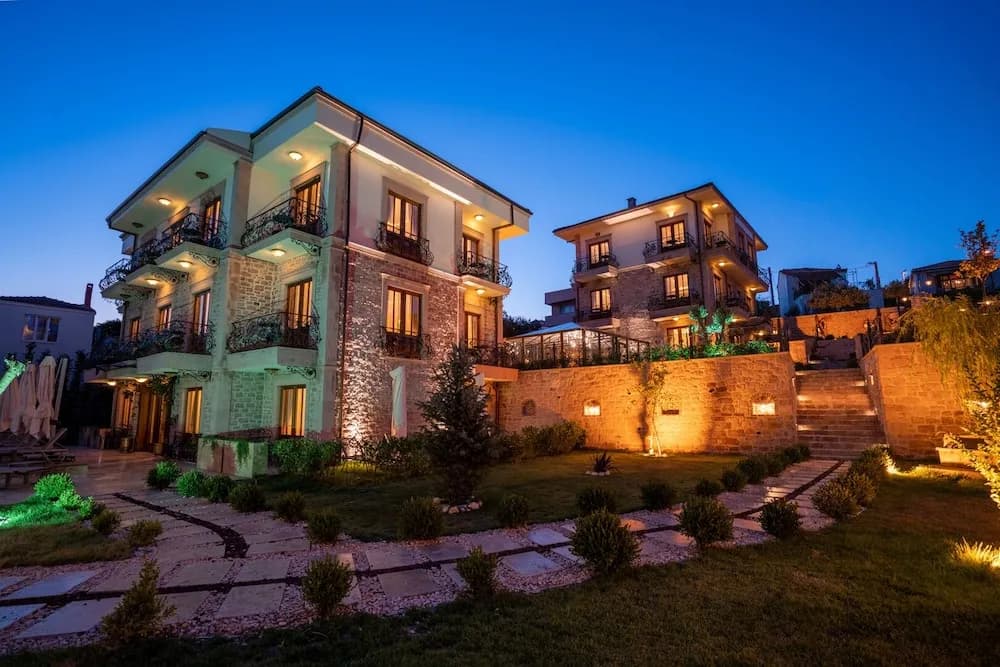 Cunda Baradiel Hotel