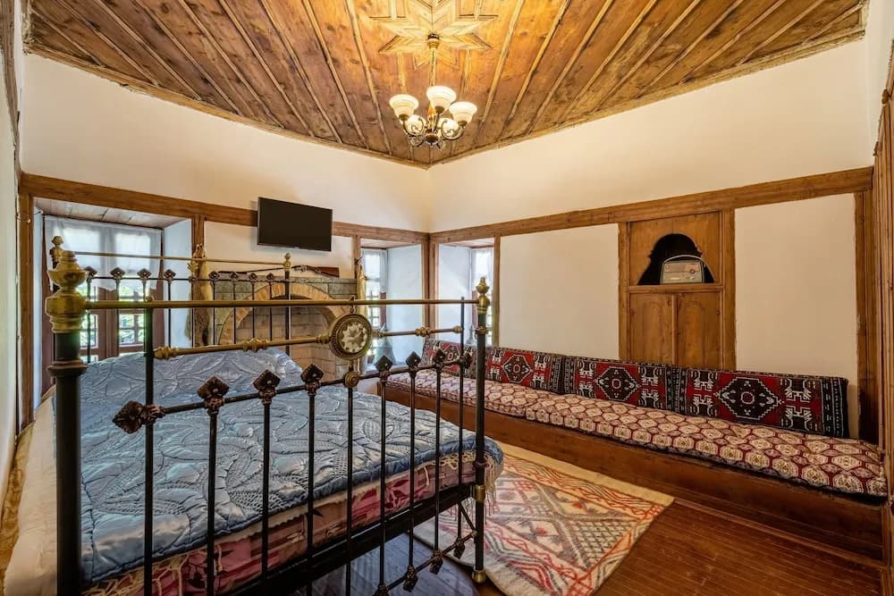 Yörük Ali Konağı ve Yayla Evleri