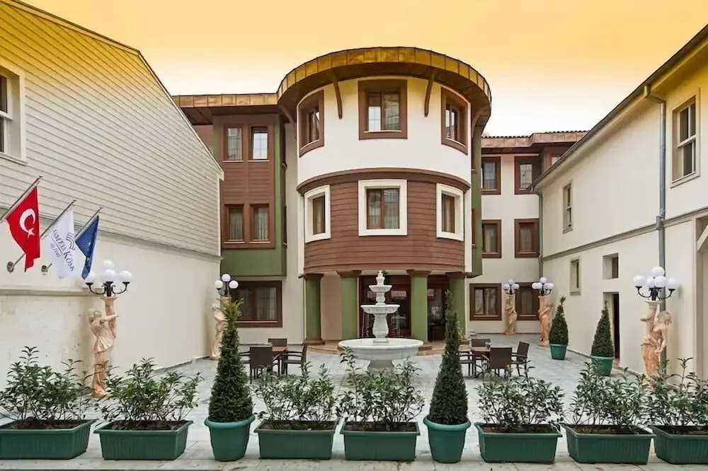 Çeşmeli Konak Otel