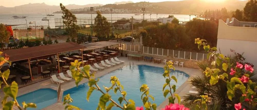 Chronos Beach Otel