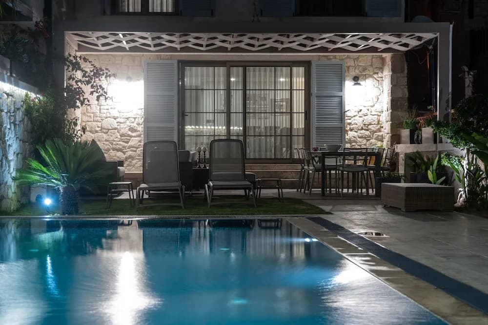 Zena Hotel Alaçatı Yetişkin Oteli