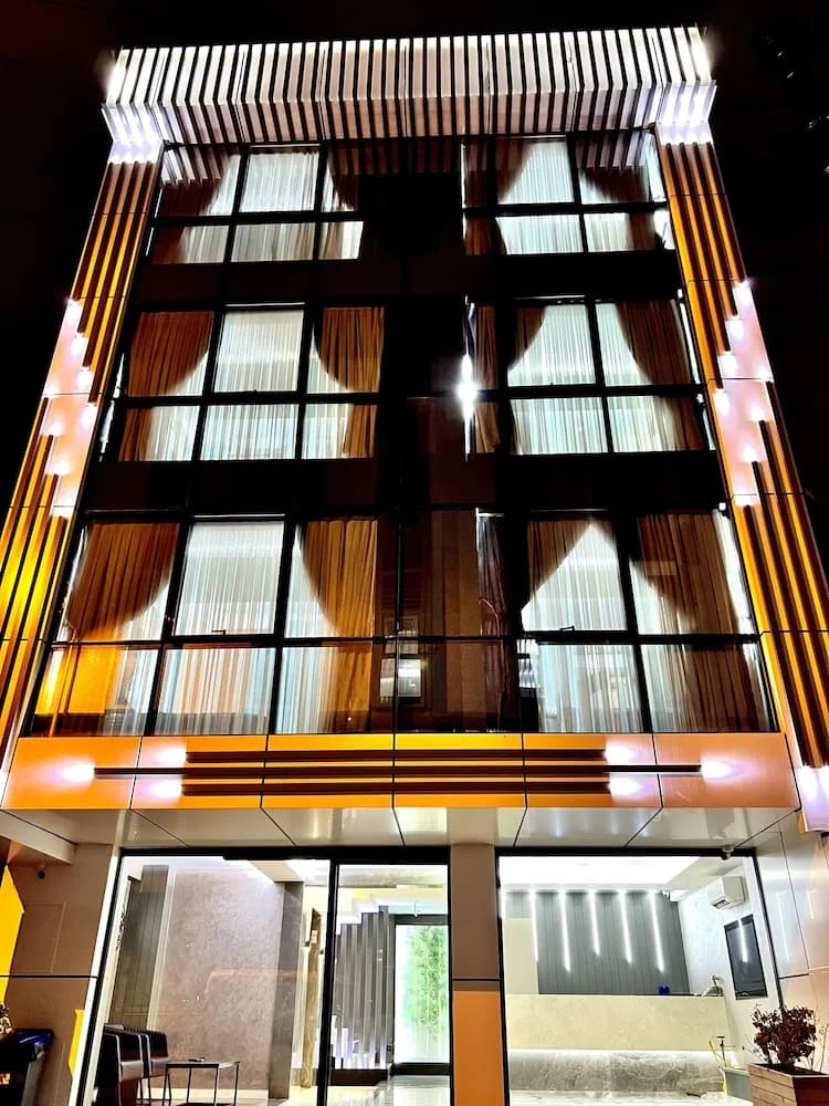 Forever 21 Hotel