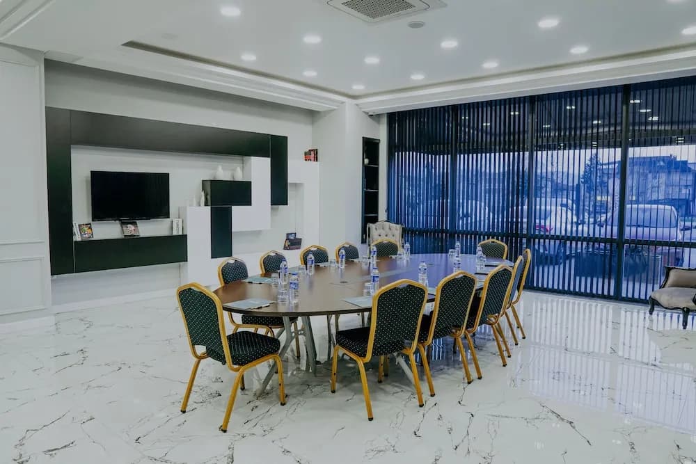 Toplantı salonu/imkânları