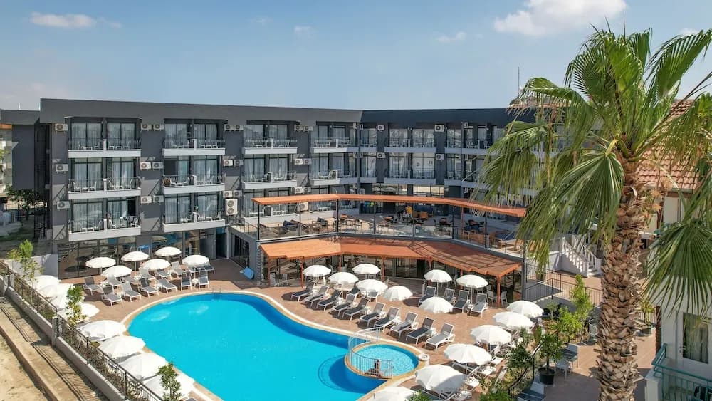 Clover Magic Park Side Otel