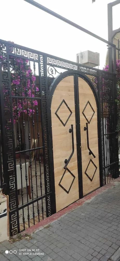 Konaklama yerinin ön cephesi