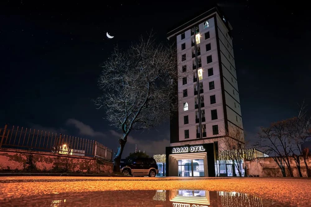 Aram Otel