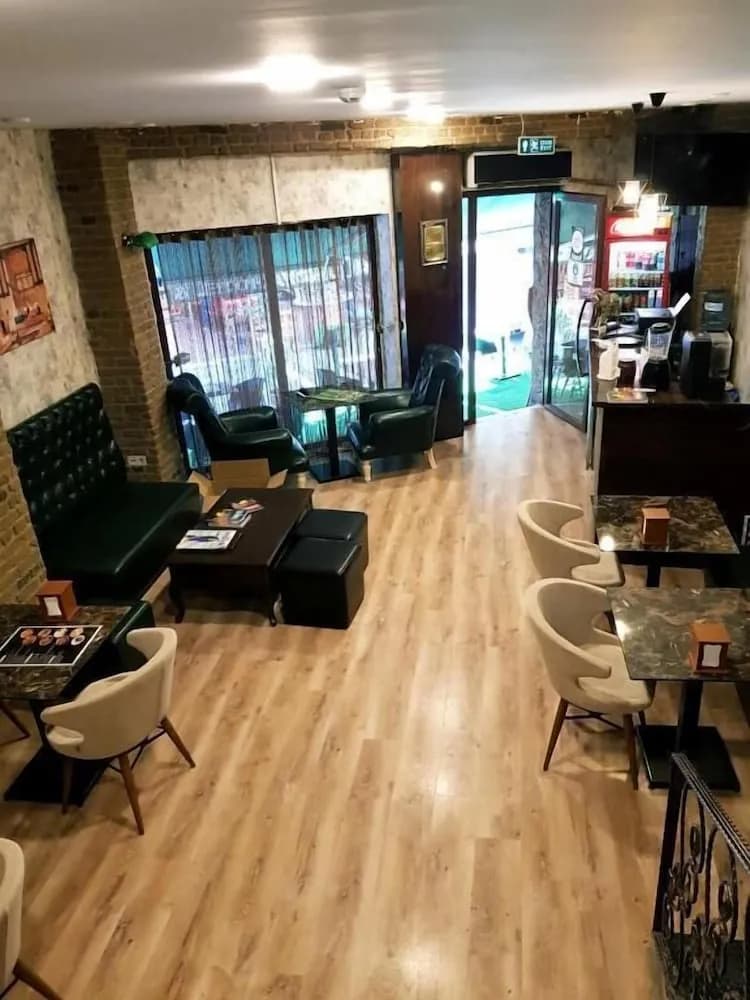 Kupa Pension Old City