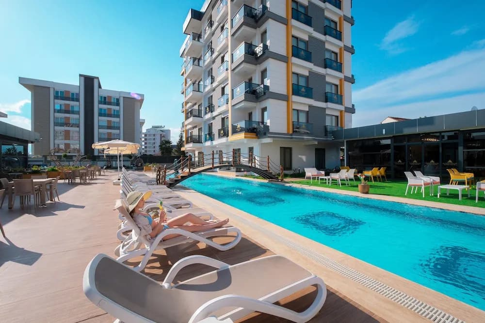 Elysium Deluxe Suites