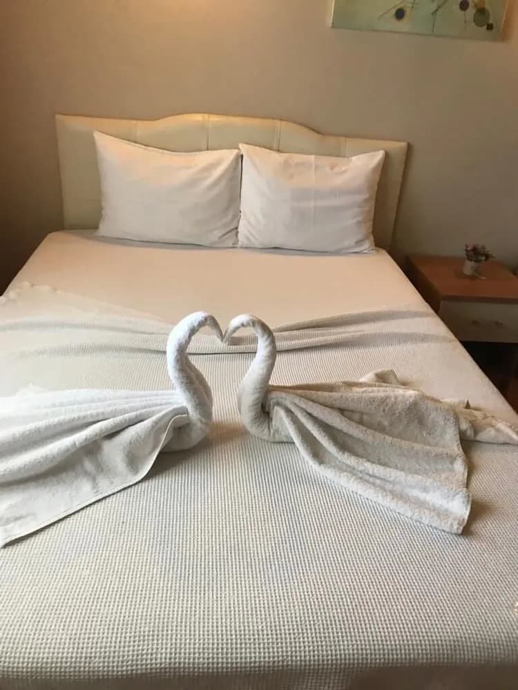 Neşe Otel
