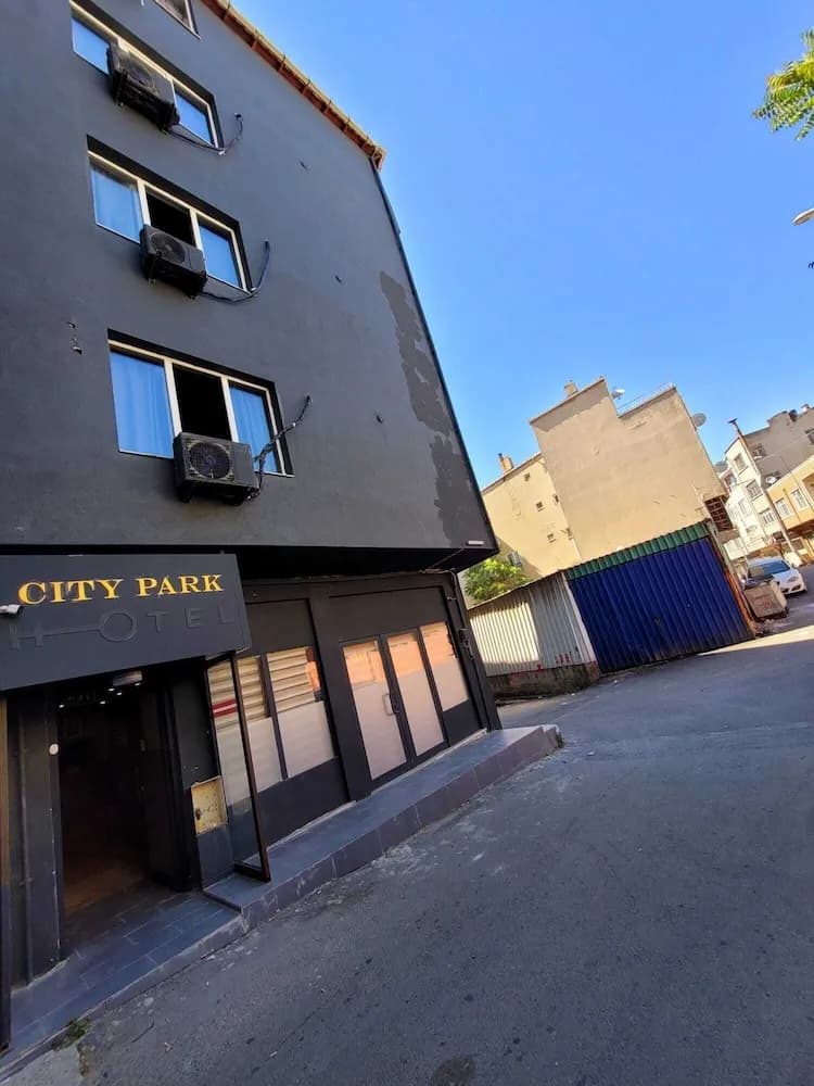 Konaklama yerinin ön cephesi