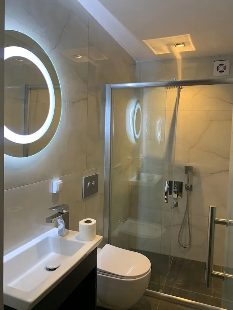 Ferah Hotel