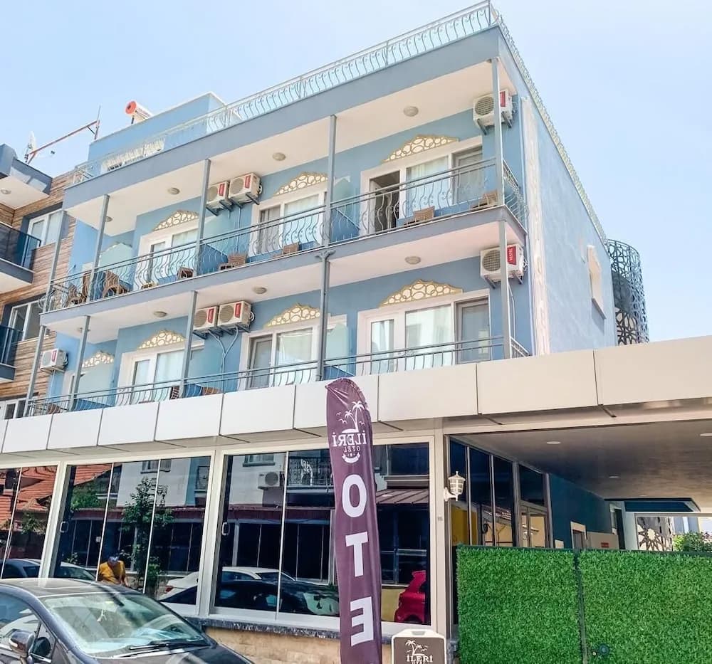İleri Otel Gümüldür