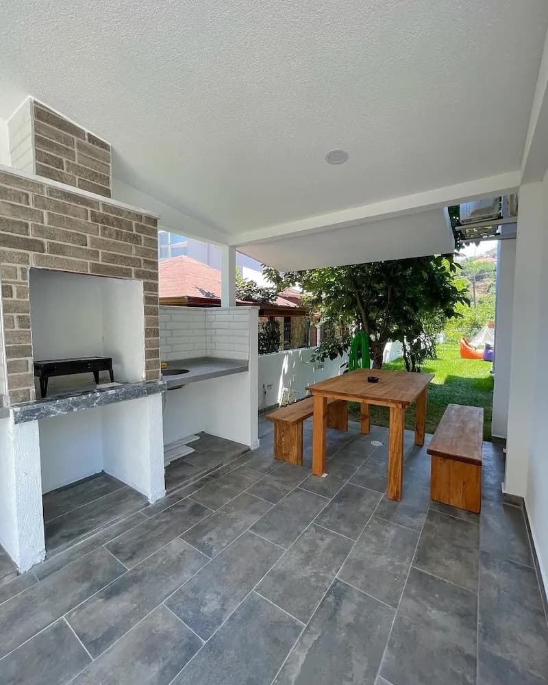 Barbekü/piknik alanı