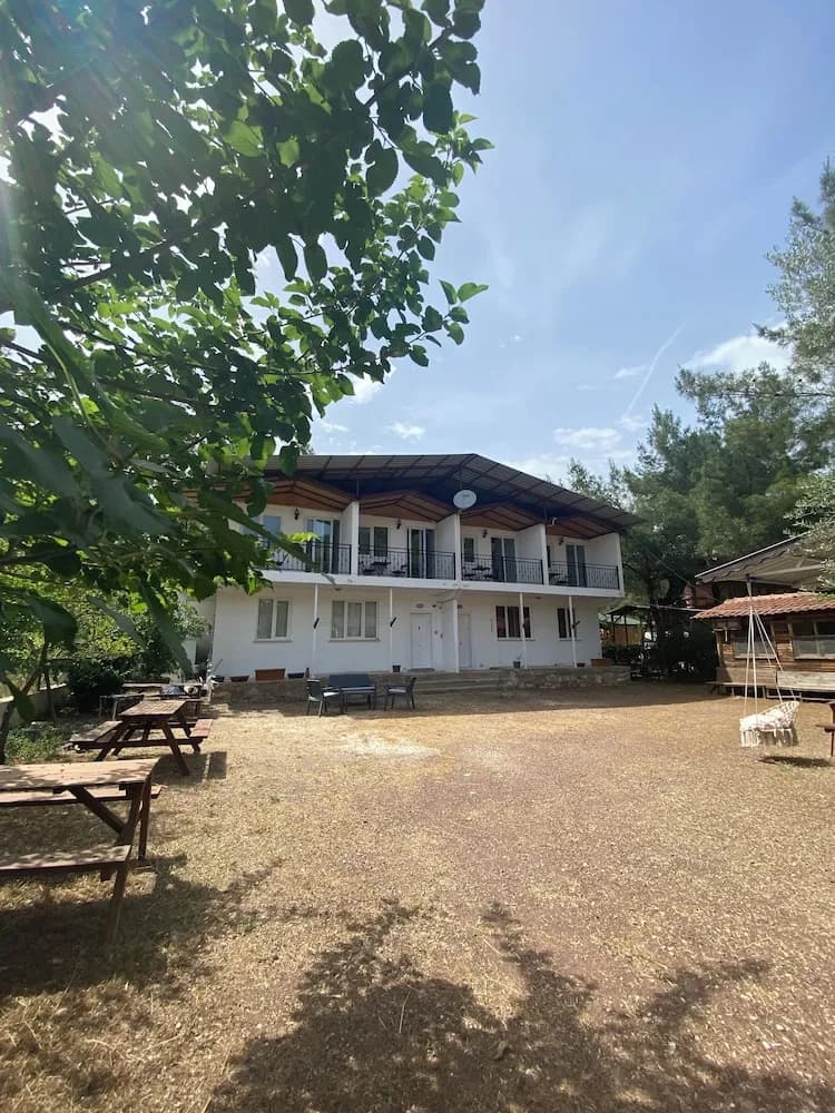 Aley's Home Apart