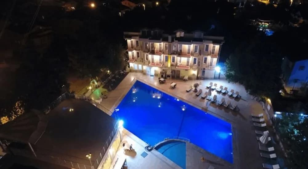 Grand Çınar Hotel