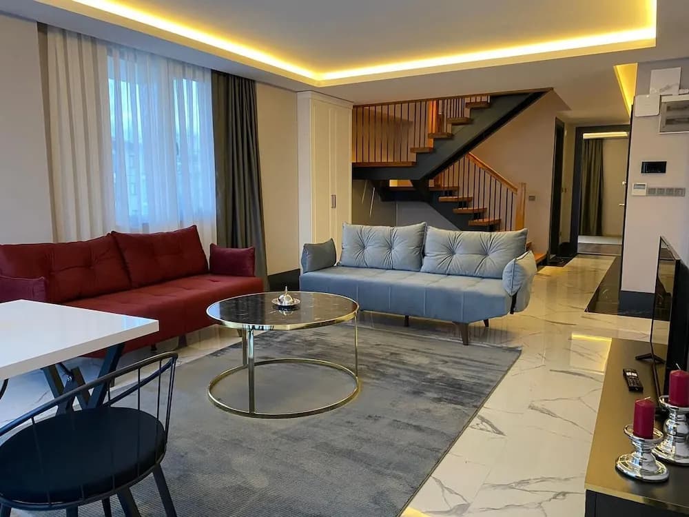 B&C Luxury Residence