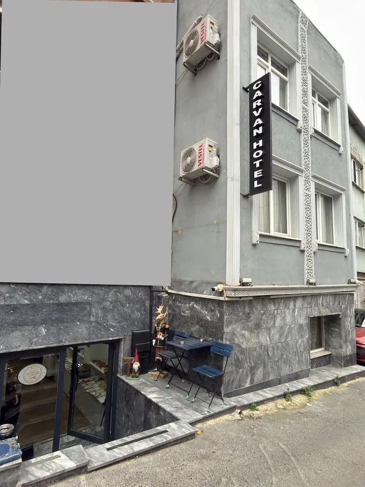 Carvan Hotel