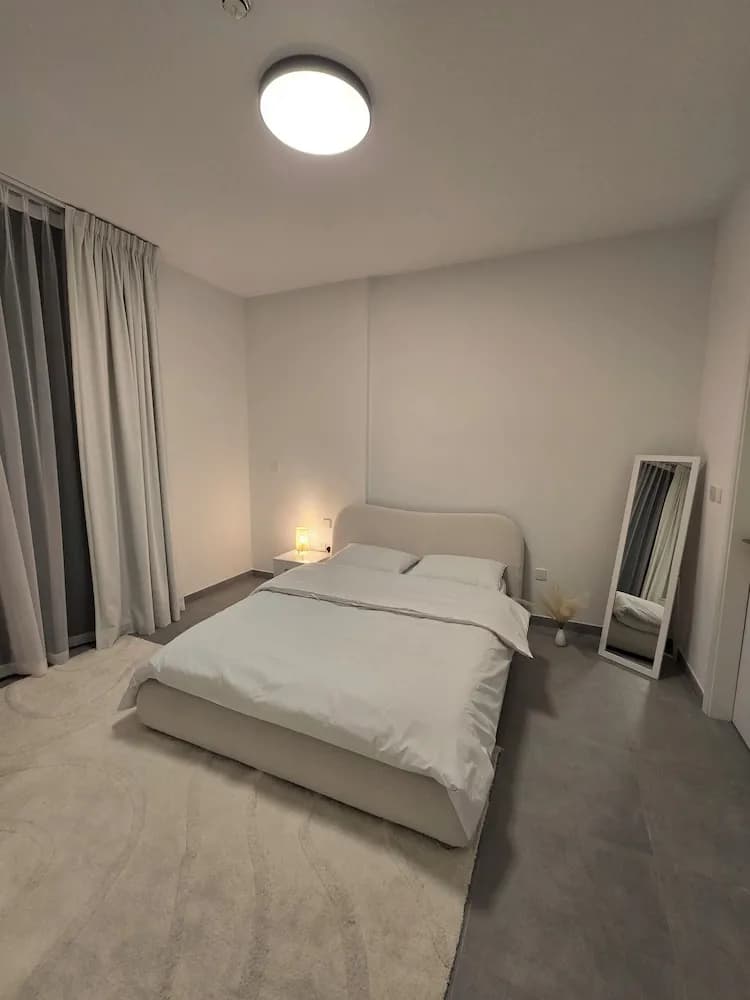 Shiro Elegant Living