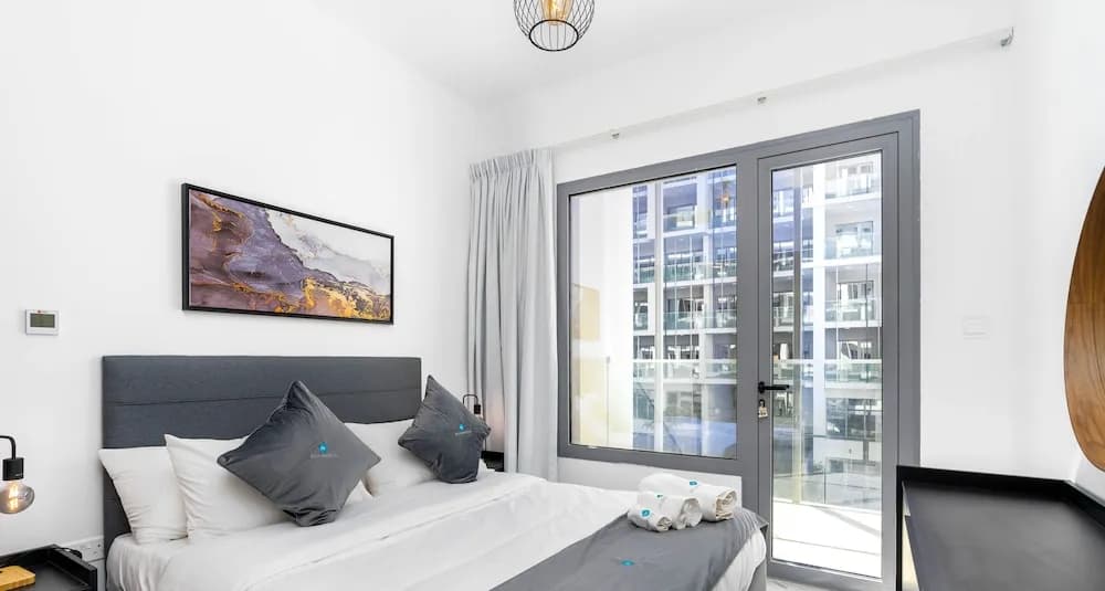 Executive 1 BR in Oasis - 2