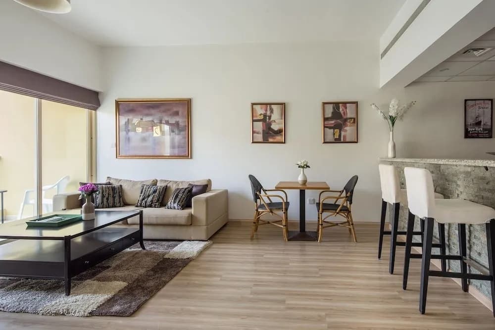 Spacious 1BR in The Greens!