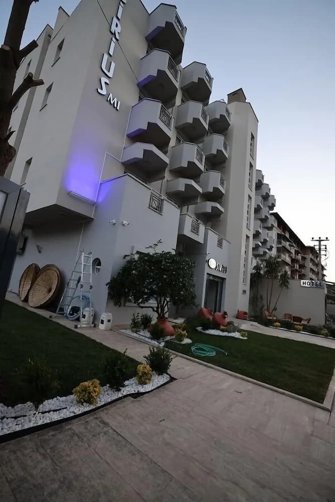 Konaklama yerinin ön cephesi